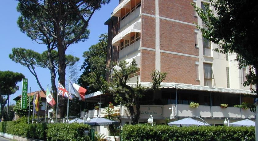 לידו די קאמאיורה Hotel Le Ginestre מראה חיצוני תמונה