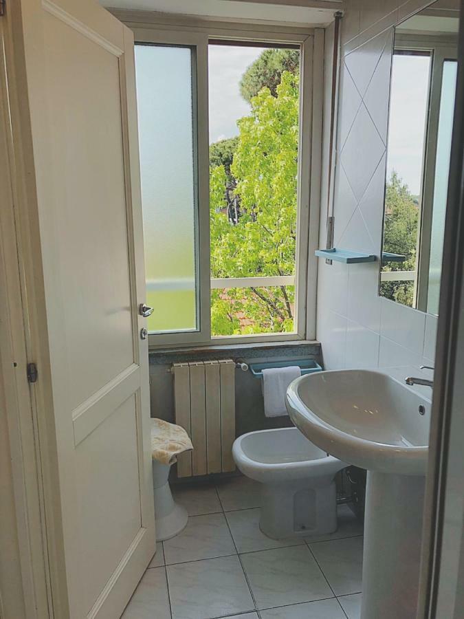 לידו די קאמאיורה Hotel Le Ginestre מראה חיצוני תמונה